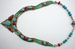 Collier Tibetain Turquoise bleue et verte et Corail