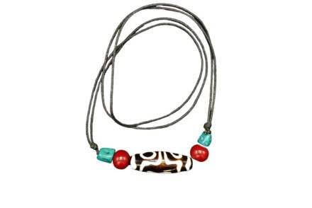 Collier Tibétain Nalo Dzi - avec perles façon turquoise ou corail.